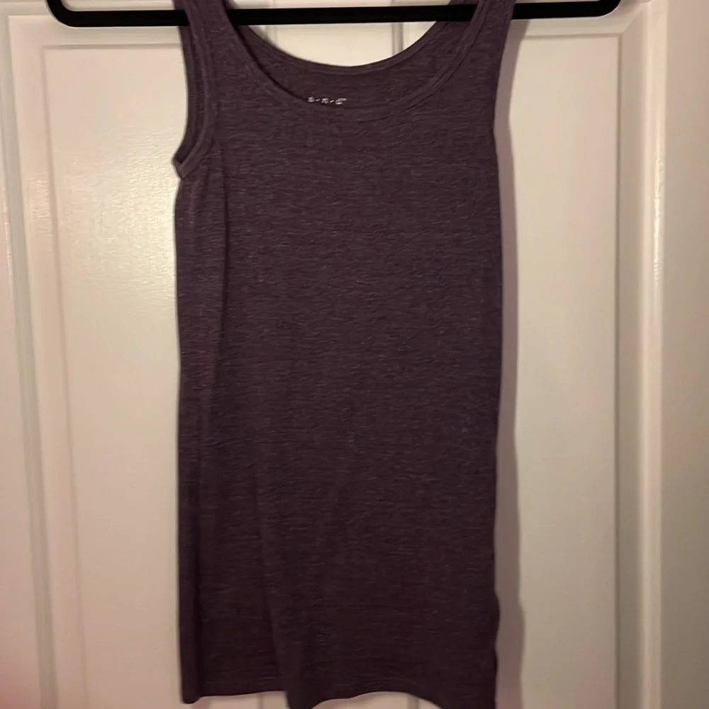 Tank top - Picture 3 of 4